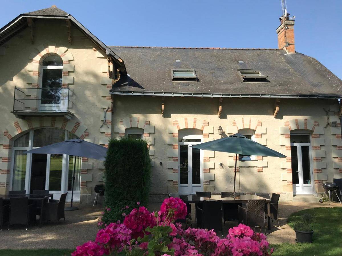 Loire Valley Cottages in Jarzé, Région d'Angers