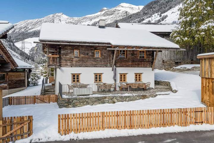Ferienhaus für 12 Personen, mit Sauna und Balkon sowie Garten, mit Haustier in Matrei in Osttirol