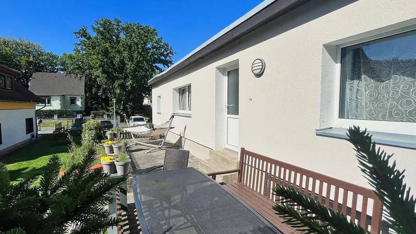 Ferienhaus für 4 Personen, mit Pool und Garten sowie Sauna