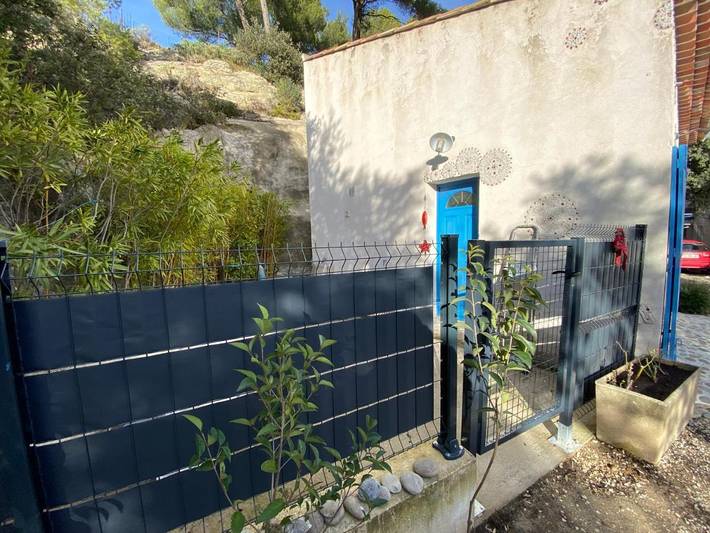 Location de vacances pour 2 personnes, avec terrasse à La Bastidonne - 4