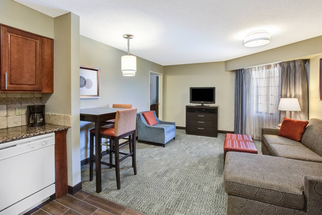 Entire apartment, Staybridge Louisville-East in Louisville, Jefferson County (KY)