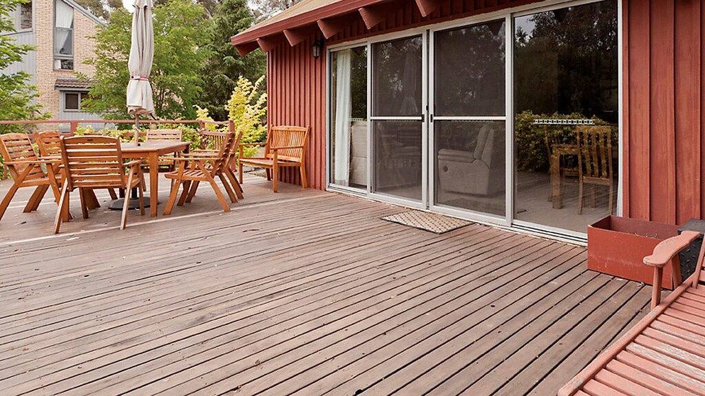 Mogul - A Freestanding East Jindabyne Lakefront Holiday Home in East Jindabyne, New South Wales