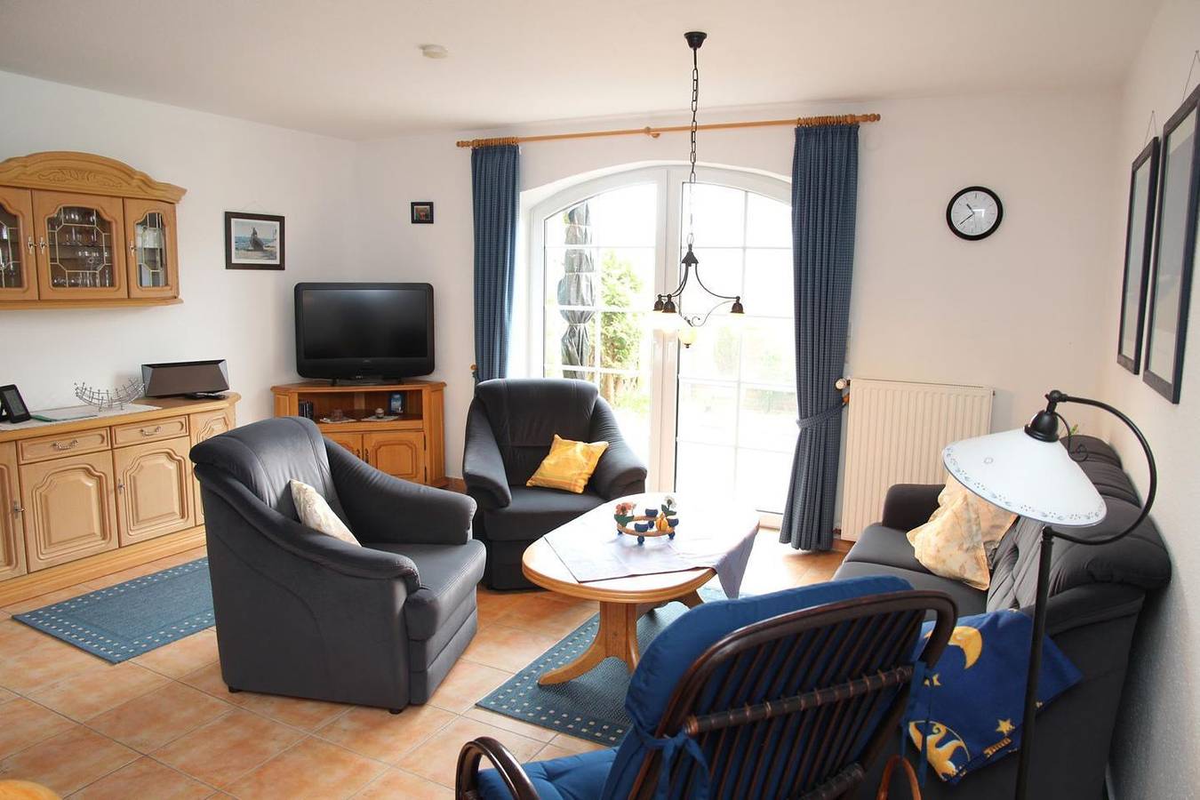 „Urlaub im Deichgraf: Familienfreundliche Ferienwohnung mit Gartenblick!“ in Greetsiel, Krummhörn