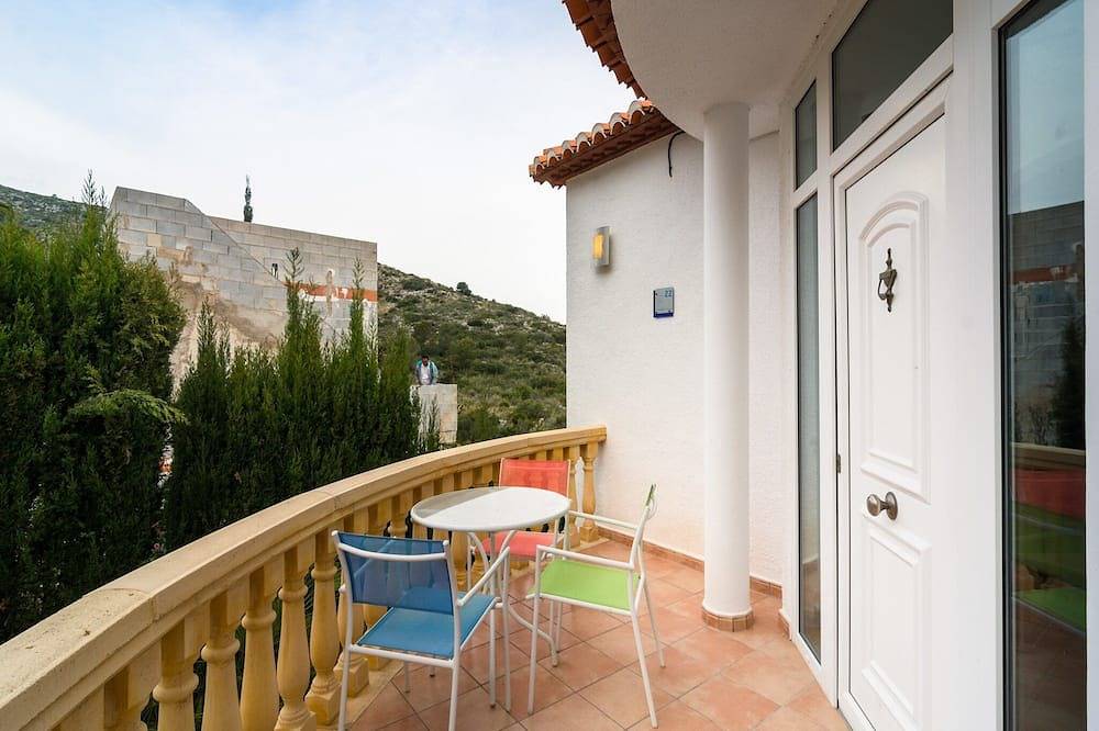 Villa en Pedreguer con Vista al Mar y Piscina in Pedreguer, Costa Blanca