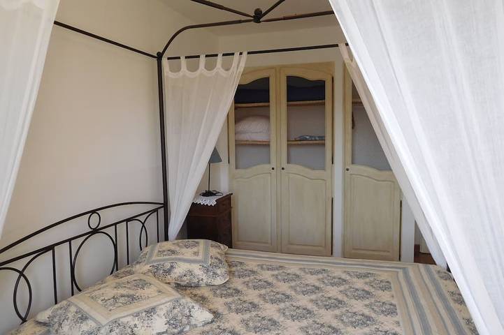 Mas de charme avec piscine privative, Provence Luberon, Vue  Colorado Provençal in Rustrel, Parc naturel régional du Luberon