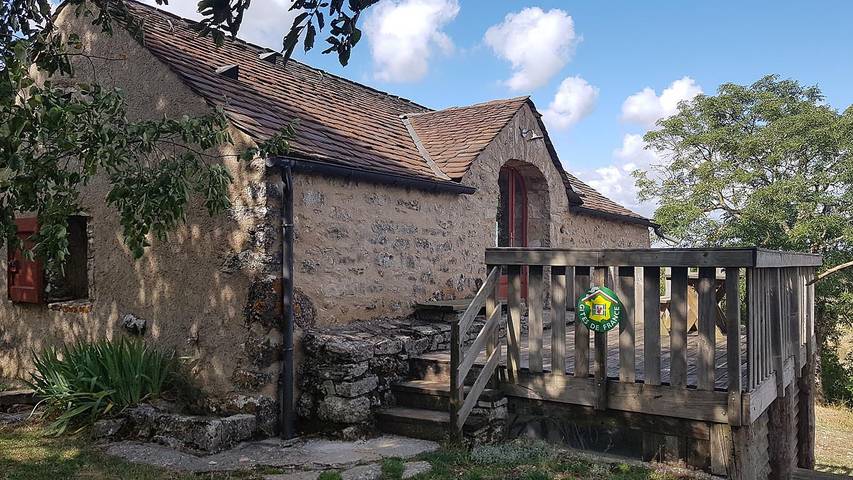 Gîte pour 6 personnes, avec terrasse et jardin - 1
