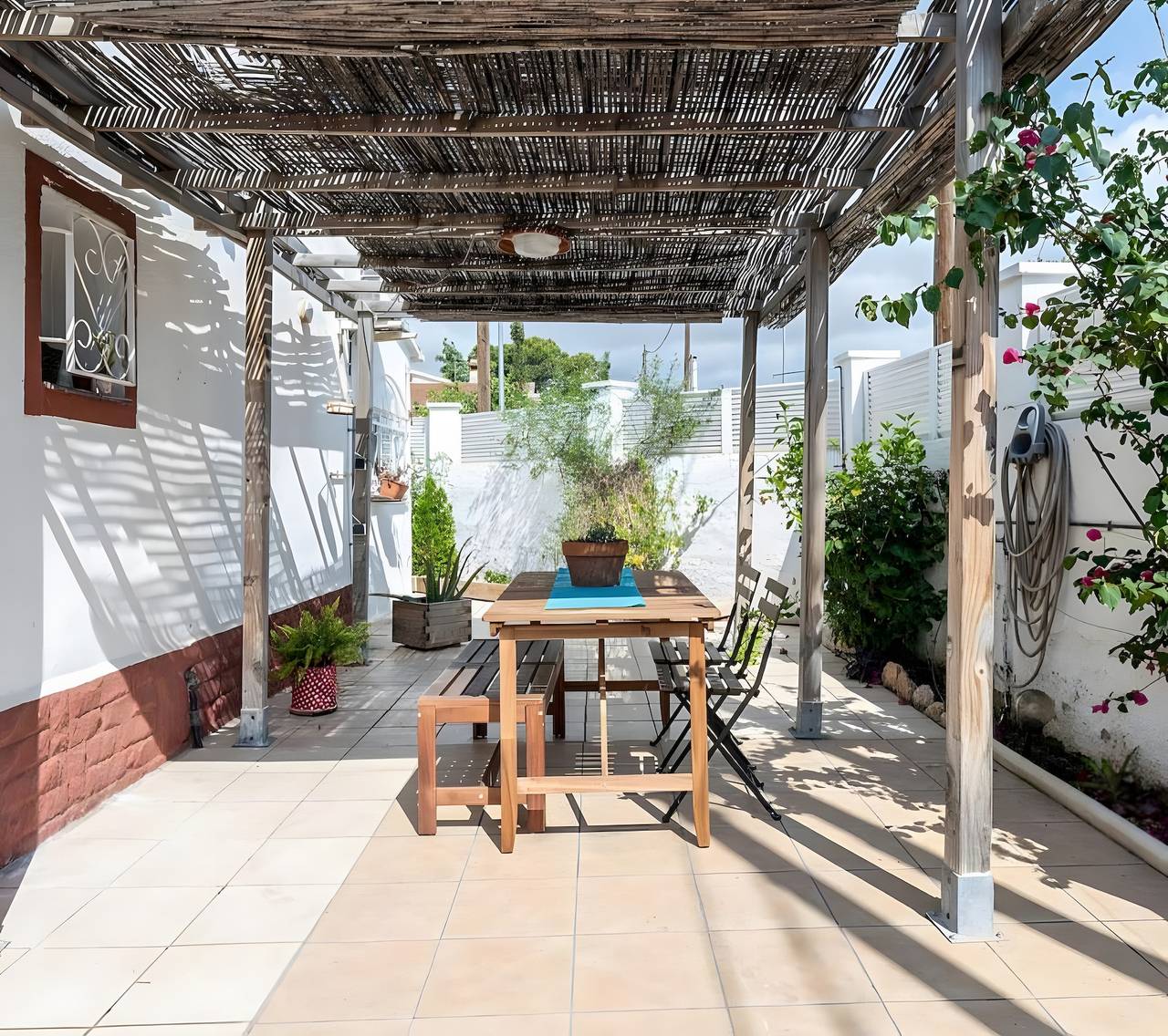 Maison de vacances 'La Casa Del Mar' avec jardin privé, Wi-Fi et climatisation in Mont-roig del Camp, Costa Dorada