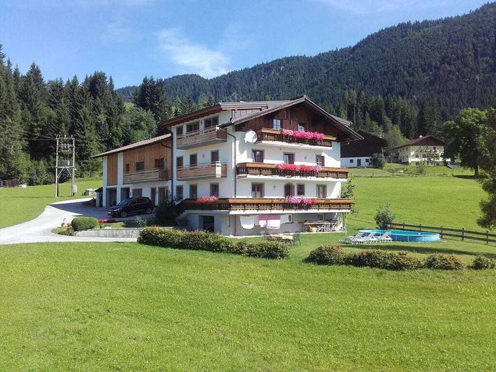 Ferienhaus für 3 Personen, mit Balkon und Pool sowie Garten im Salzkammergut - 3
