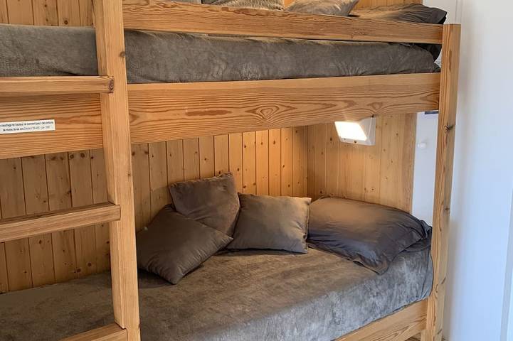 Gîte pour 4 personnes, avec balcon à Magland - 2