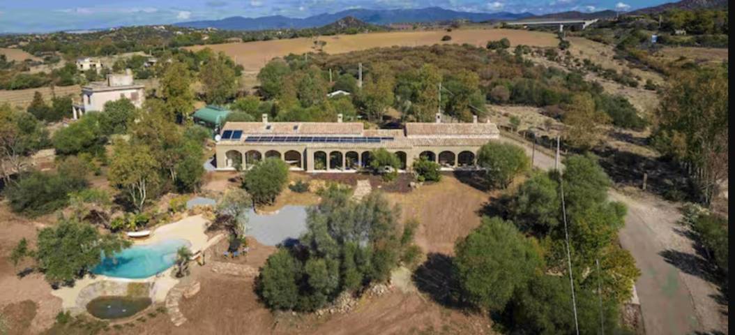 Villa per 10 persone, con Giardino e Piscina per bambini nonché Sauna in Cagliari e Dintorni