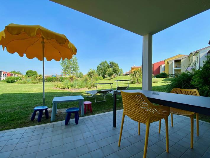 Apartamento de vacaciones para 6 personas, con terraza además de piscina y jardín - 1