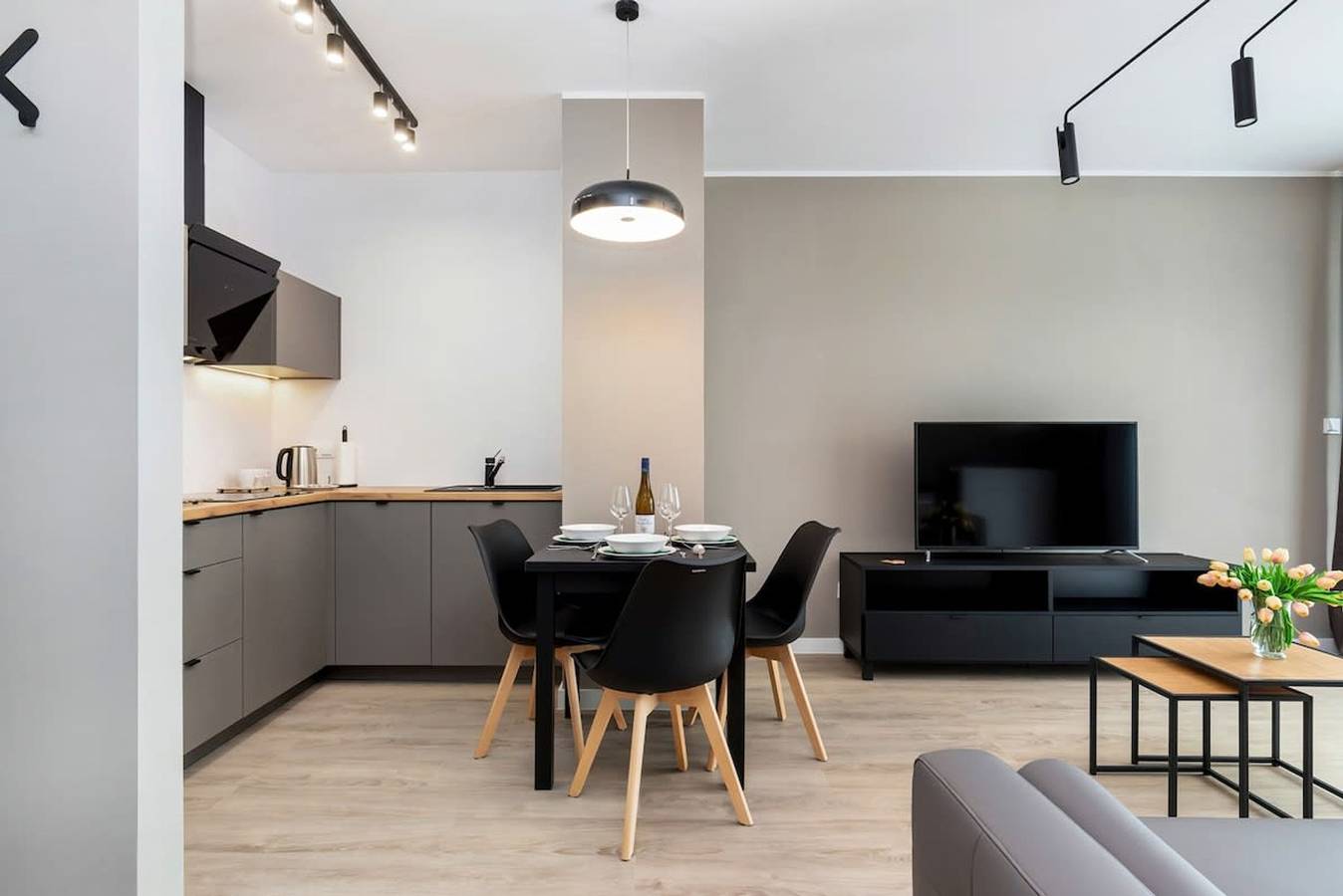 Entire apartment, Unique Apartment City Center     Garage  Balcony in Poznan, Greater Poland