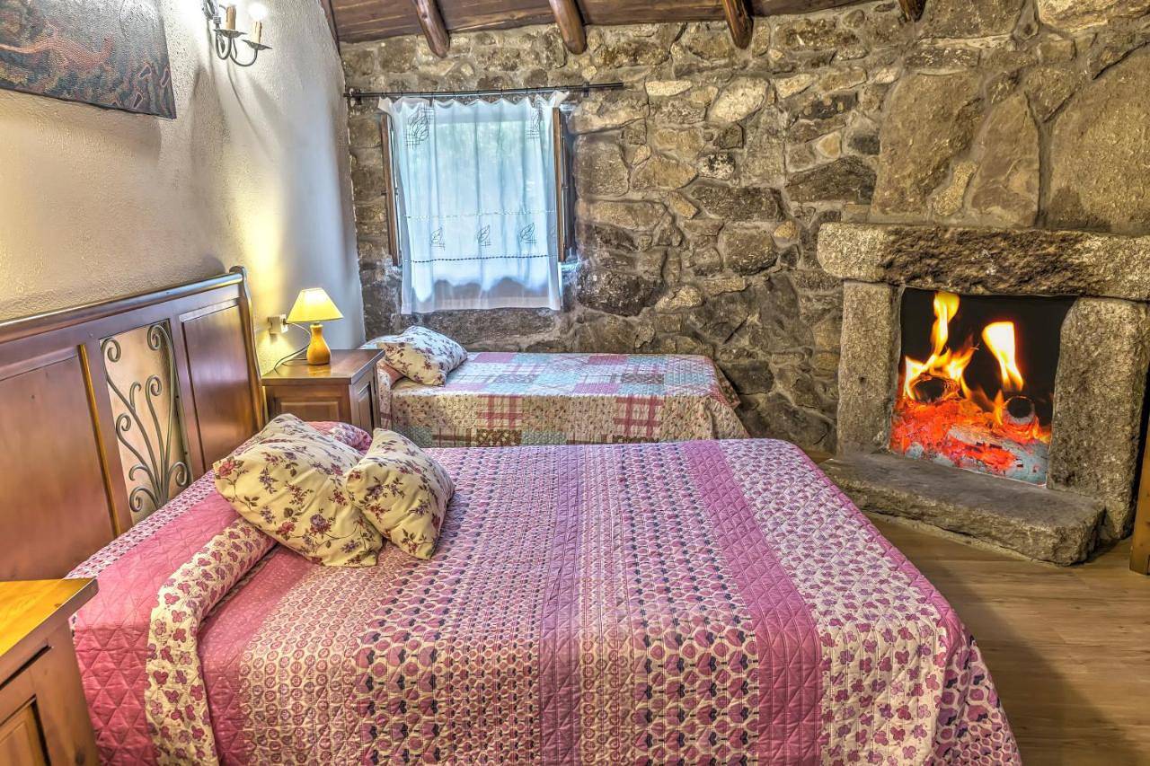 Chozos Rurales El Solitario in Baños de Montemayor, Provincia de Cáceres