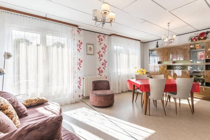 Location de vacances pour 5 personnes, avec balcon et jardin à Champagney - 2