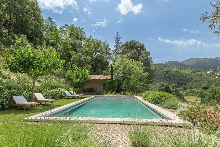 Location de vacances pour 10 personnes, avec piscine et jardin à Ménerbes - 3