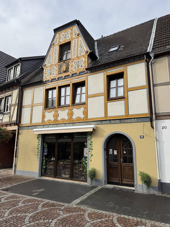 Ferienwohnung für 10 Personen, mit Terrasse in Bad Neuenahr