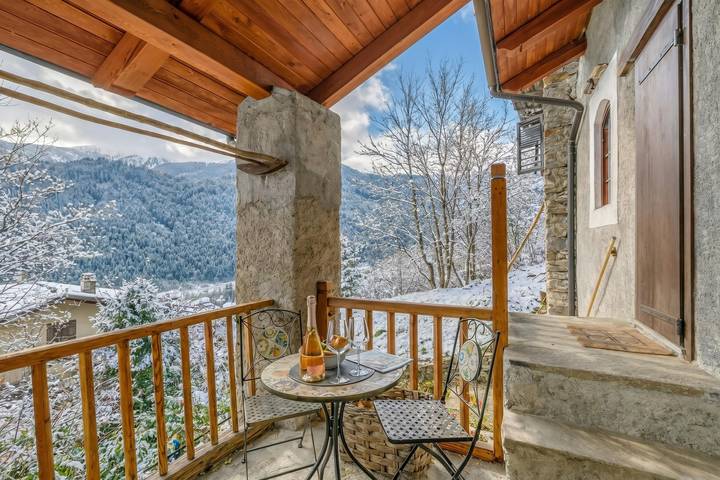 Gîte pour 4 personnes, avec Balcon et Bassin pour enfant à Oulx