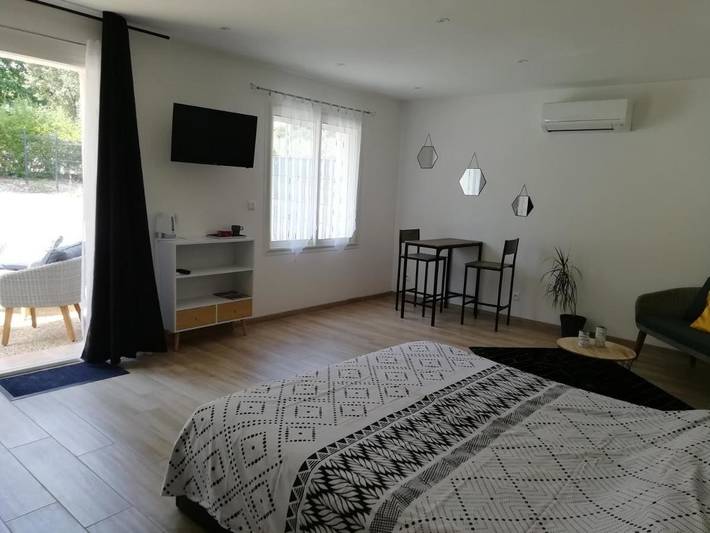 Gîte pour 2 personnes, avec jacuzzi et jardin à Peyruis - 4