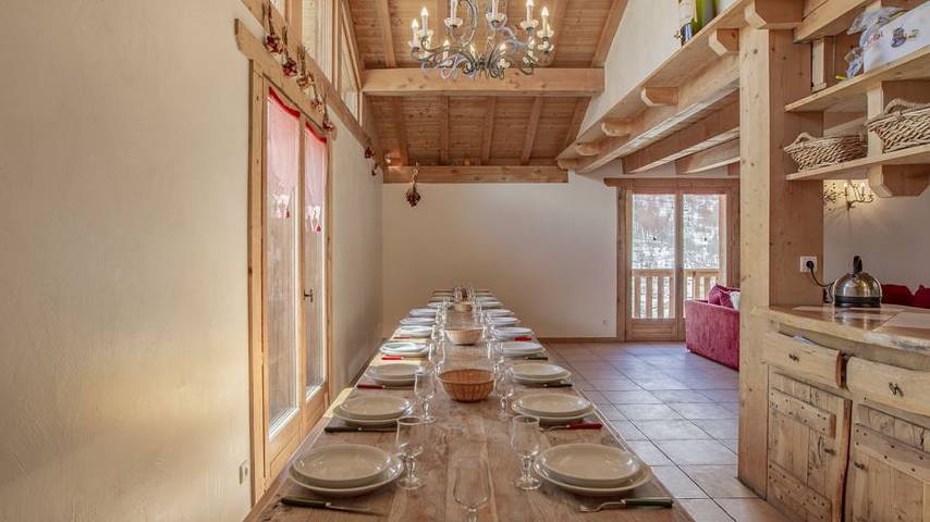 Gîte pour 14 personnes, avec sauna et terrasse, animaux acceptés à Saint-Martin-de-Belleville - 4