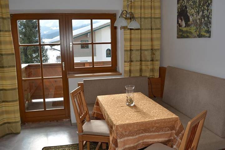 Ferienhaus für 4 Personen, mit Balkon in Hochfilzen