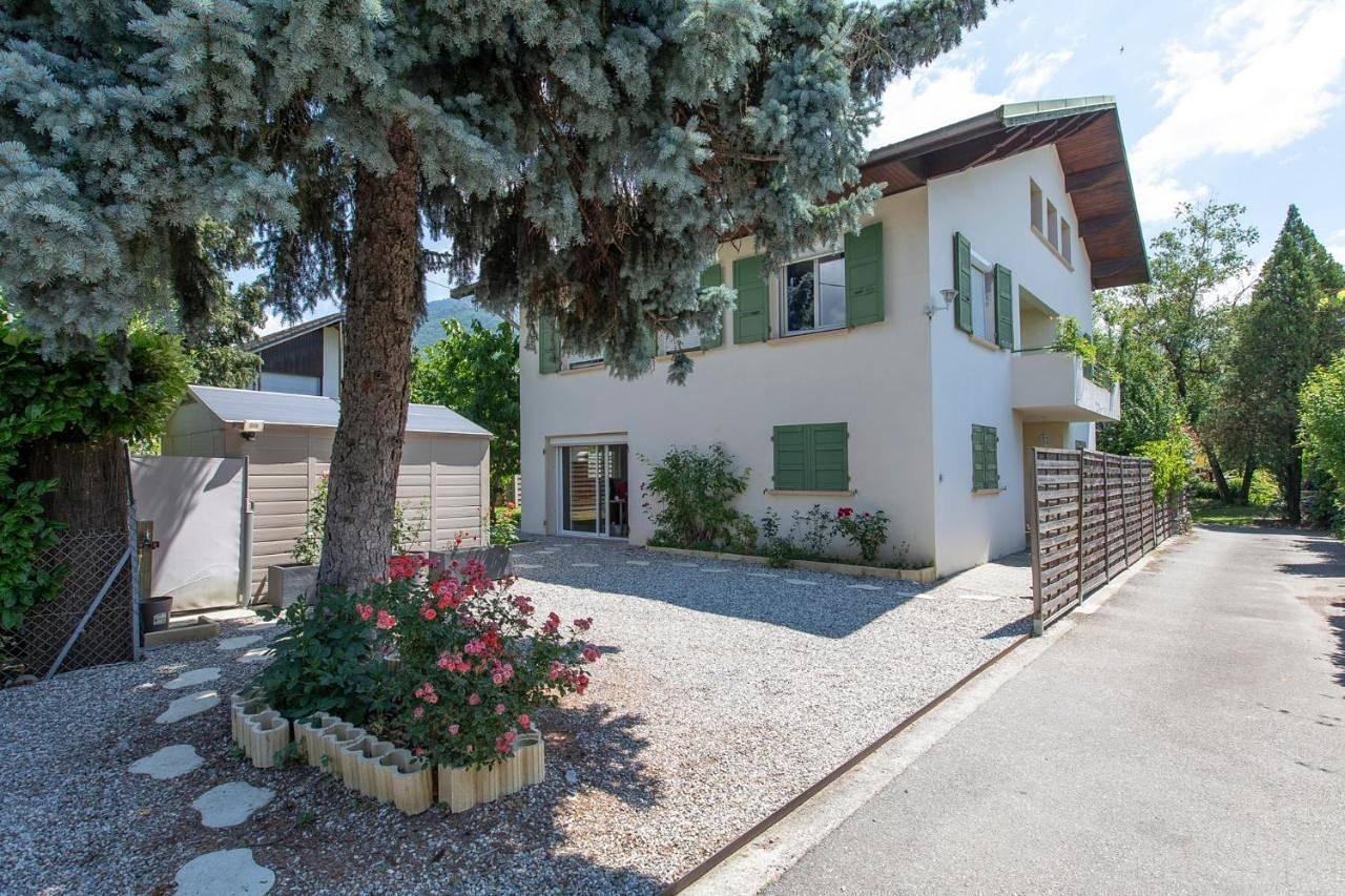 Classic Quadruple Room in Albertville, Région d'Albertville