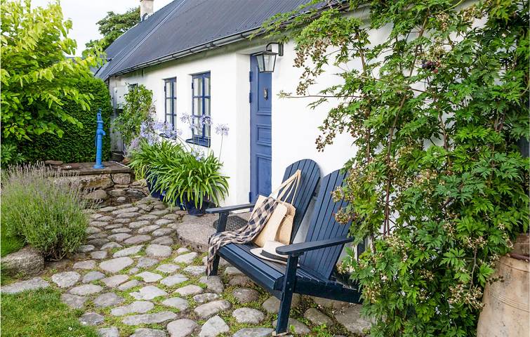 Hus för 5 Personer, med trädgård på Österlen