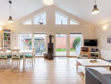 Ferienhaus für 6 Personen, mit Sauna und Whirlpool sowie Terrasse und Garten, mit Haustier in Grömitz