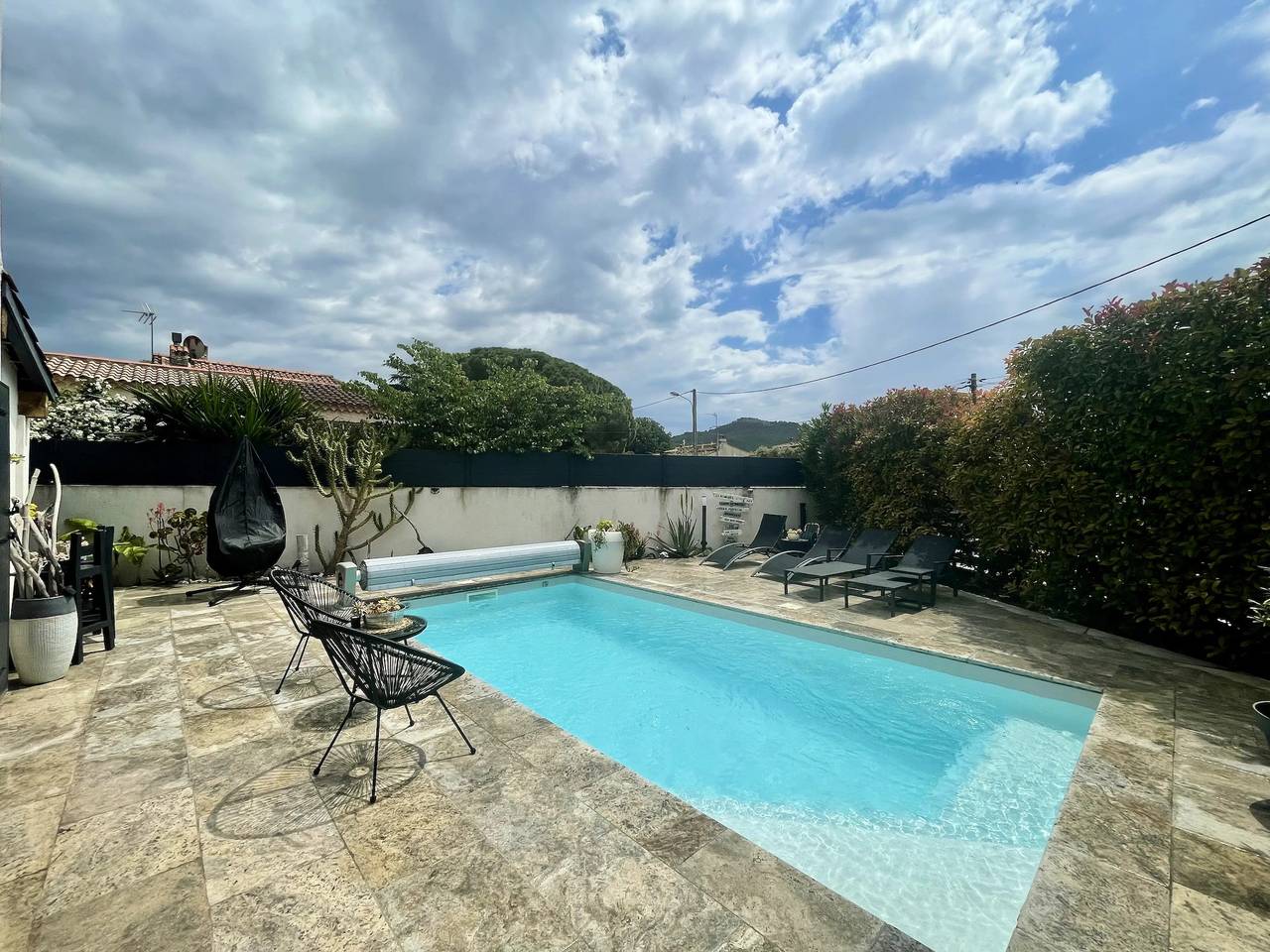 Villa 6 personnes 3 chambres climatisée avec piscine in Saint-Cyr-sur-Mer, Côte méditerranéenne (France)