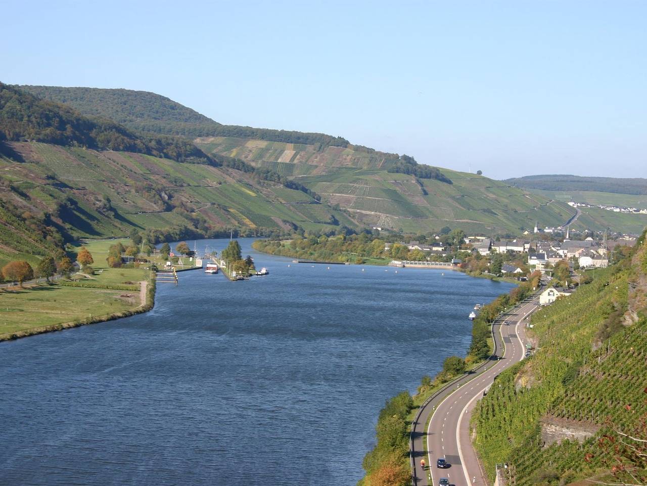 Ferienweingut Matthiashof - Doppelzimmer-Eg  (rollstuhlgerecht) in Wintrich, Bernkastel-Kues & Umgebung