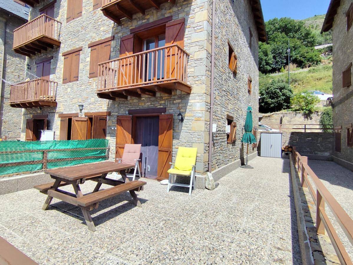 Apartamento entero, One-Bedroom Apartment in Tahull, Valle de Bohí