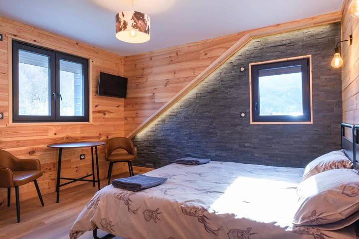 Hôtel pour 4 personnes, avec jardin à Bordères-Louron - 2