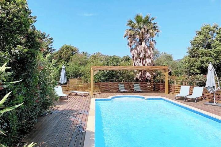 Villa pour 9 personnes, animaux acceptés à Figari