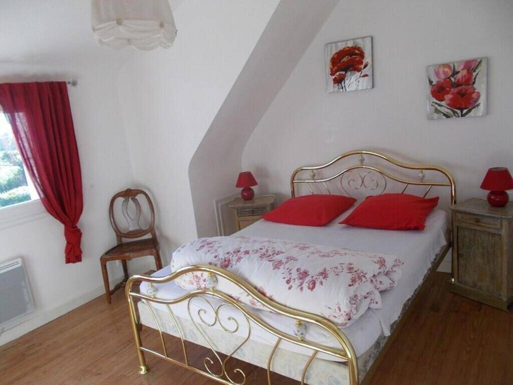 Two-Bedroom House in Plourivo, Côte de Goëlo