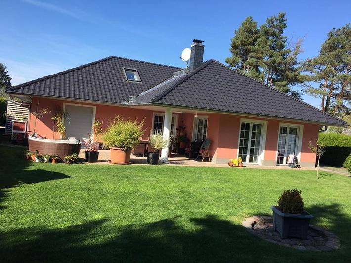 Ferienhaus für 6 Personen, mit Terrasse und Garten sowie Sauna in Großkoschen