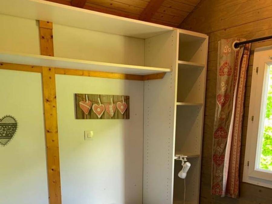 Family's Camping Le Savoy - Chalet 2 personnes - Eco 1 chambre in Challes-les-Eaux, Région de Chambéry