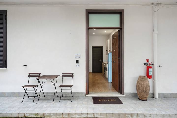 Ganze Wohnung, Ferienwohnung 'Volterra' mit Privatterrasse, Wi-Fi und Klimaanlage in Salerno, Tyrrhenische Küste Kampanien