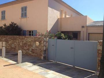 Gîte pour 6 personnes, avec vue et jardin dans Port d'Erbalunga