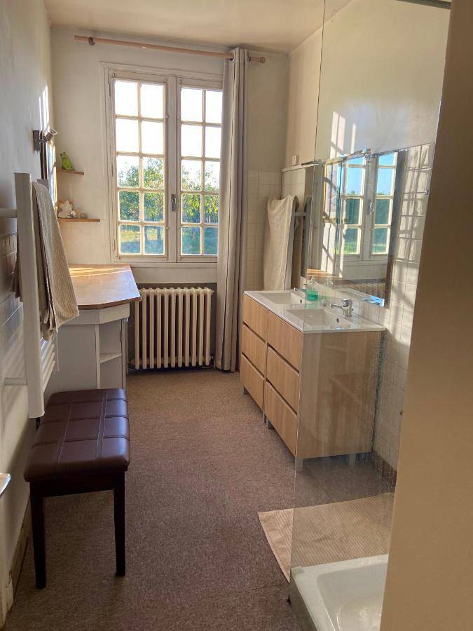 Gîte pour 2 personnes, avec jardin et vue dans Thiel-sur-Acolin - 4