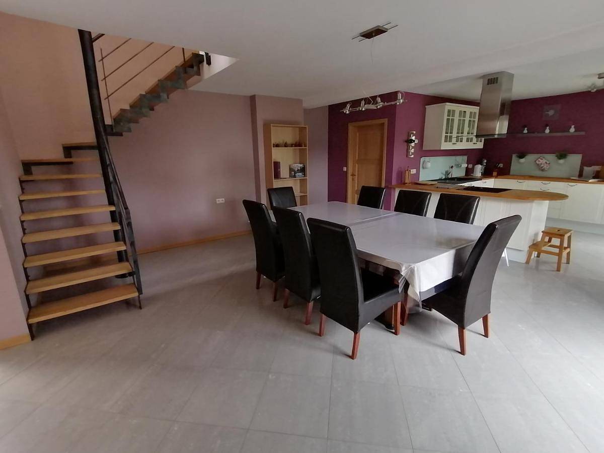 L'Atelier d'Arthur - Gîte chaleureux avec jacuzzi. in Champlon, Tenneville