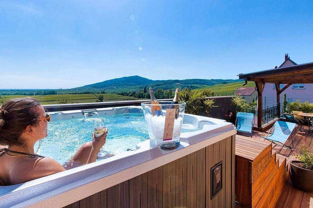 Appartement entier, Cottage 4* – Spa privatif, terrasse panoramique et vue sur le vignoble in Itterswiller, Région de Sélestat-Erstein