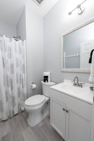 Vacation House for 16 Guests in Destin, Emerald Coast, Picture 4