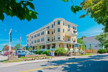 Hôtel pour 2 personnes, avec jardin ainsi que piscine et jacuzzi à Ogunquit