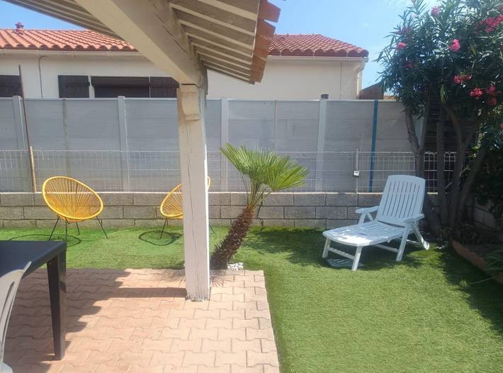 Location de vacances pour 7 personnes, avec terrasse et jardin à Sainte-Marie-la-Mer - 4