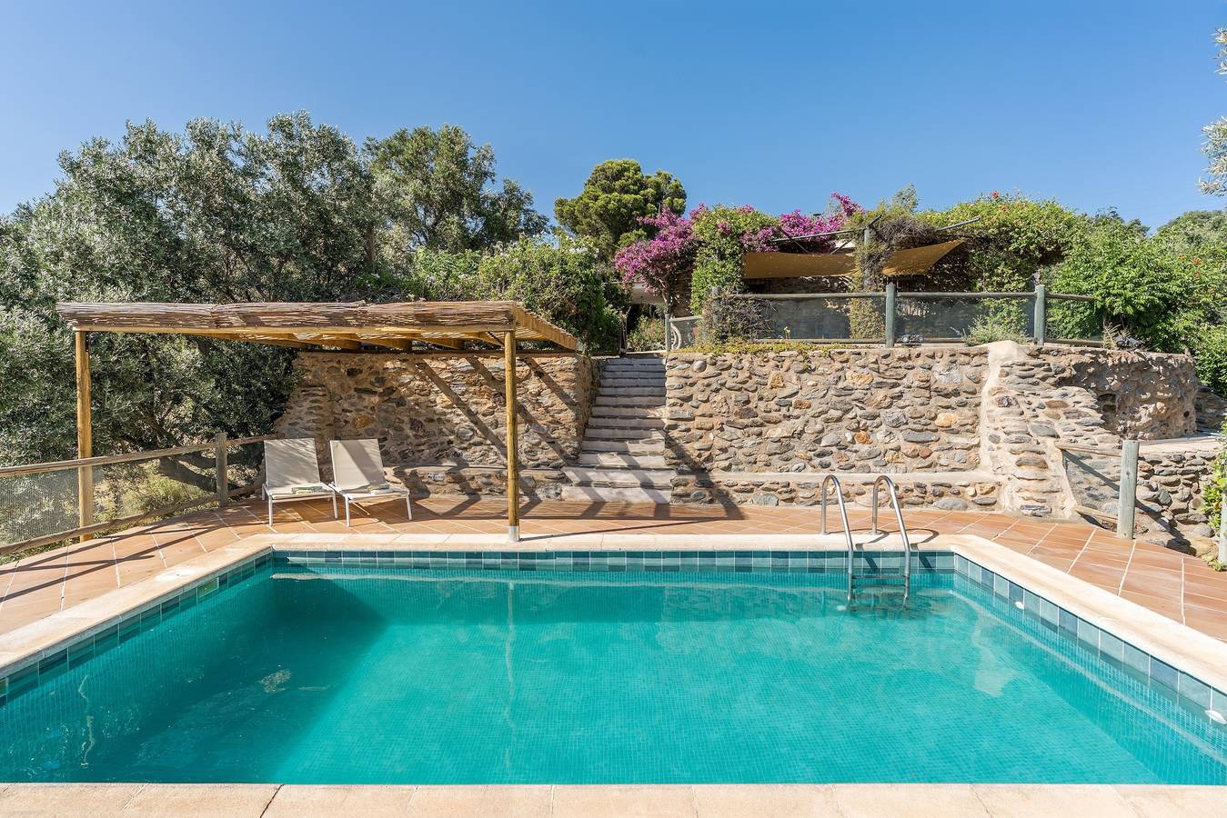 Landhaus 'El Gales' mit Bergblick, Wi-Fi und Klimaanlage in Órgiva, Granada Provinz