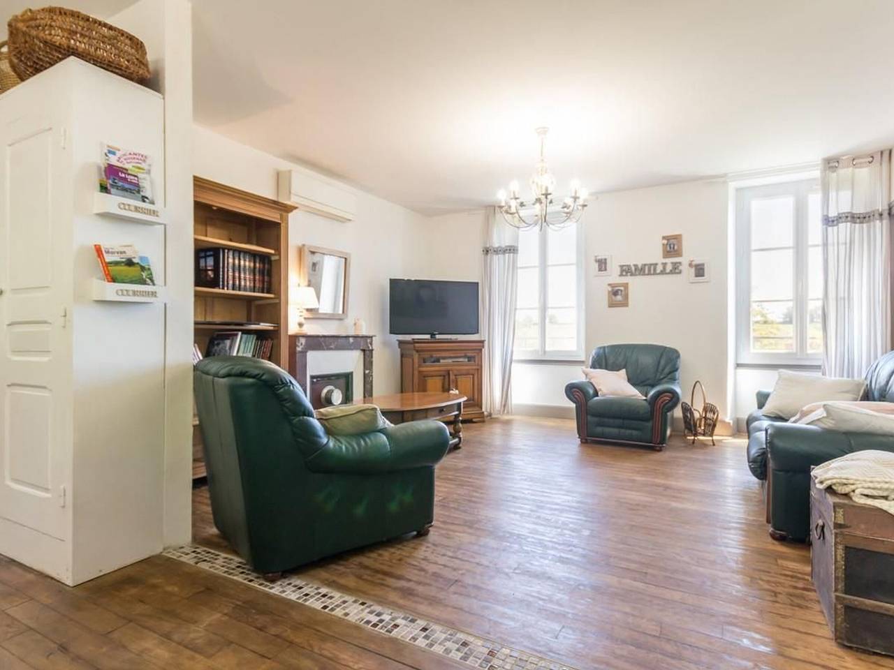 Canal Cottage: Comfort and Well-being Workshops in Châtillon-en-Bazois, Nièvre