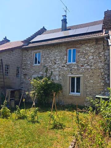 Gîte pour 6 personnes, avec vue à Peyrieu