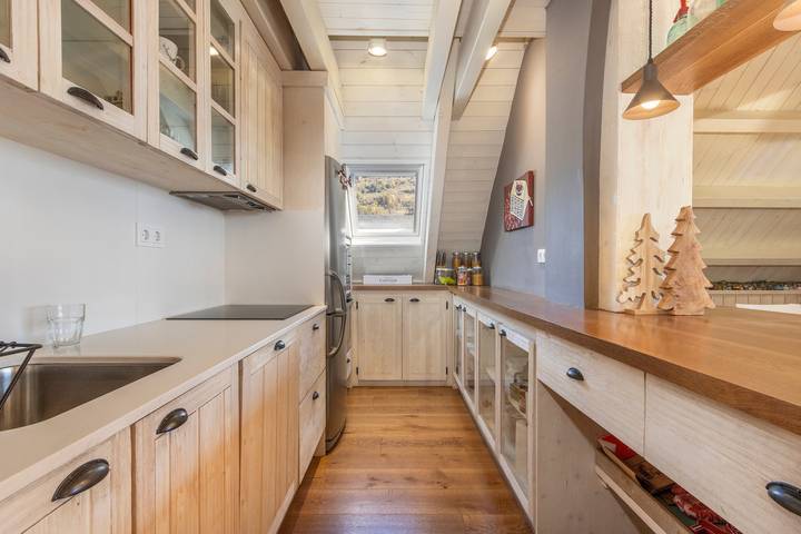 Gîte pour 9 personnes, avec jacuzzi dans Vielha - 4