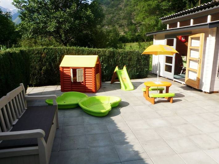 Ferienhaus für 24 Personen, mit Whirlpool und Sauna in Visperterminen