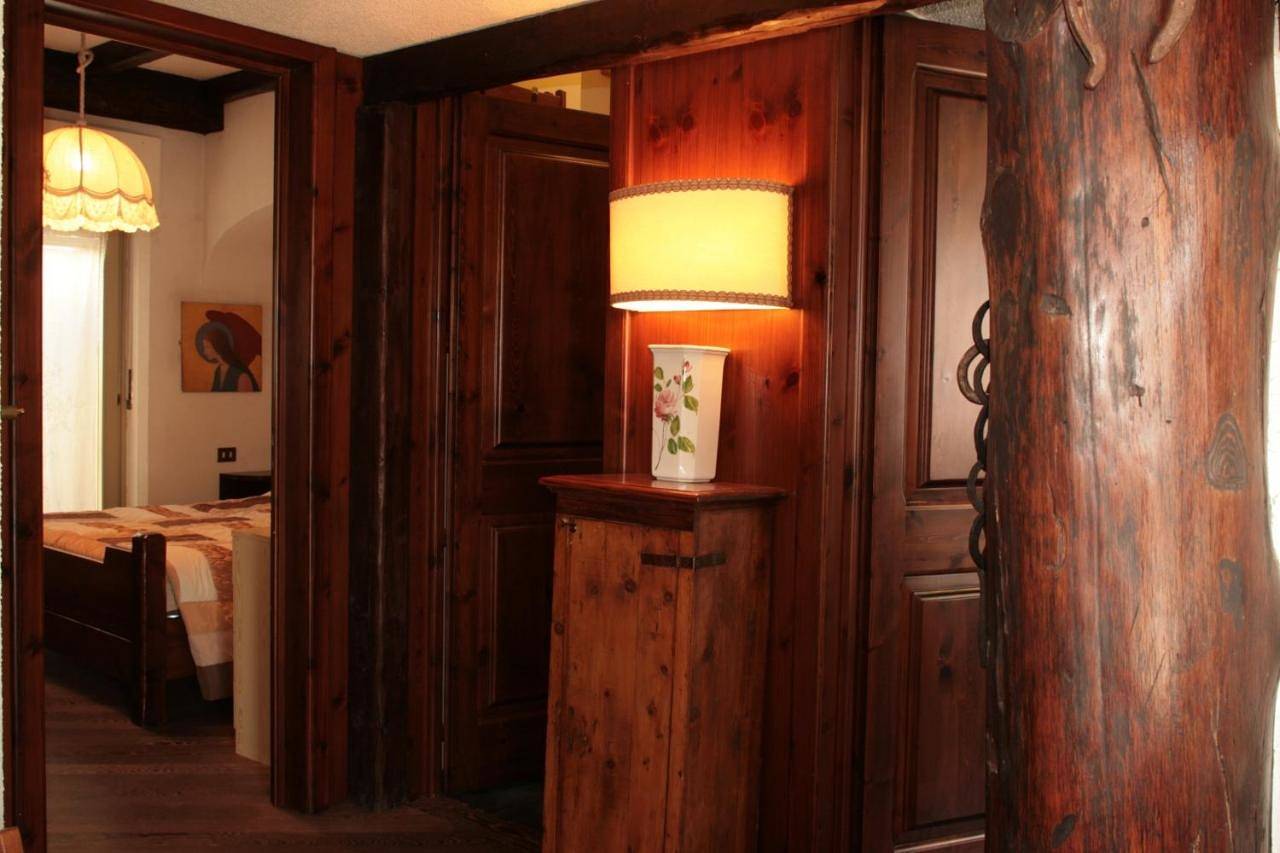 Appartement entier, Stile e Tradizione in Saint-Vincent, Comune di Saint-Vincent