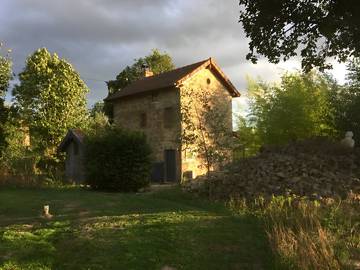 Gîte pour 2 personnes, avec jardin ainsi que terrasse et piscine dans la Creuse